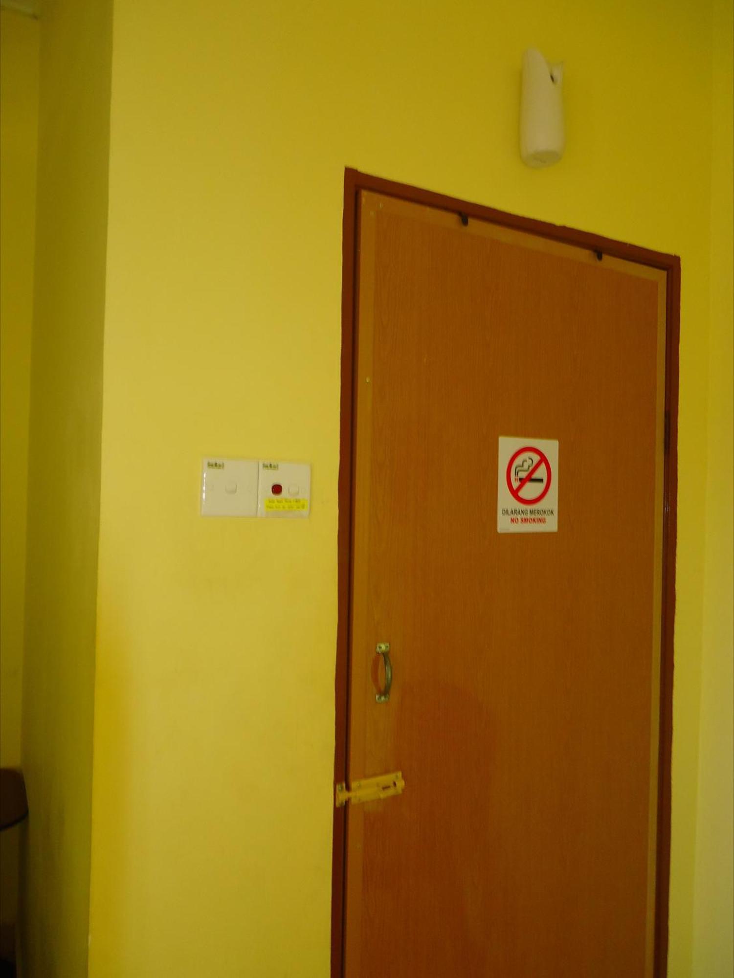 D'Pinggir Guest Room Kuala Tahan Eksteriør bilde