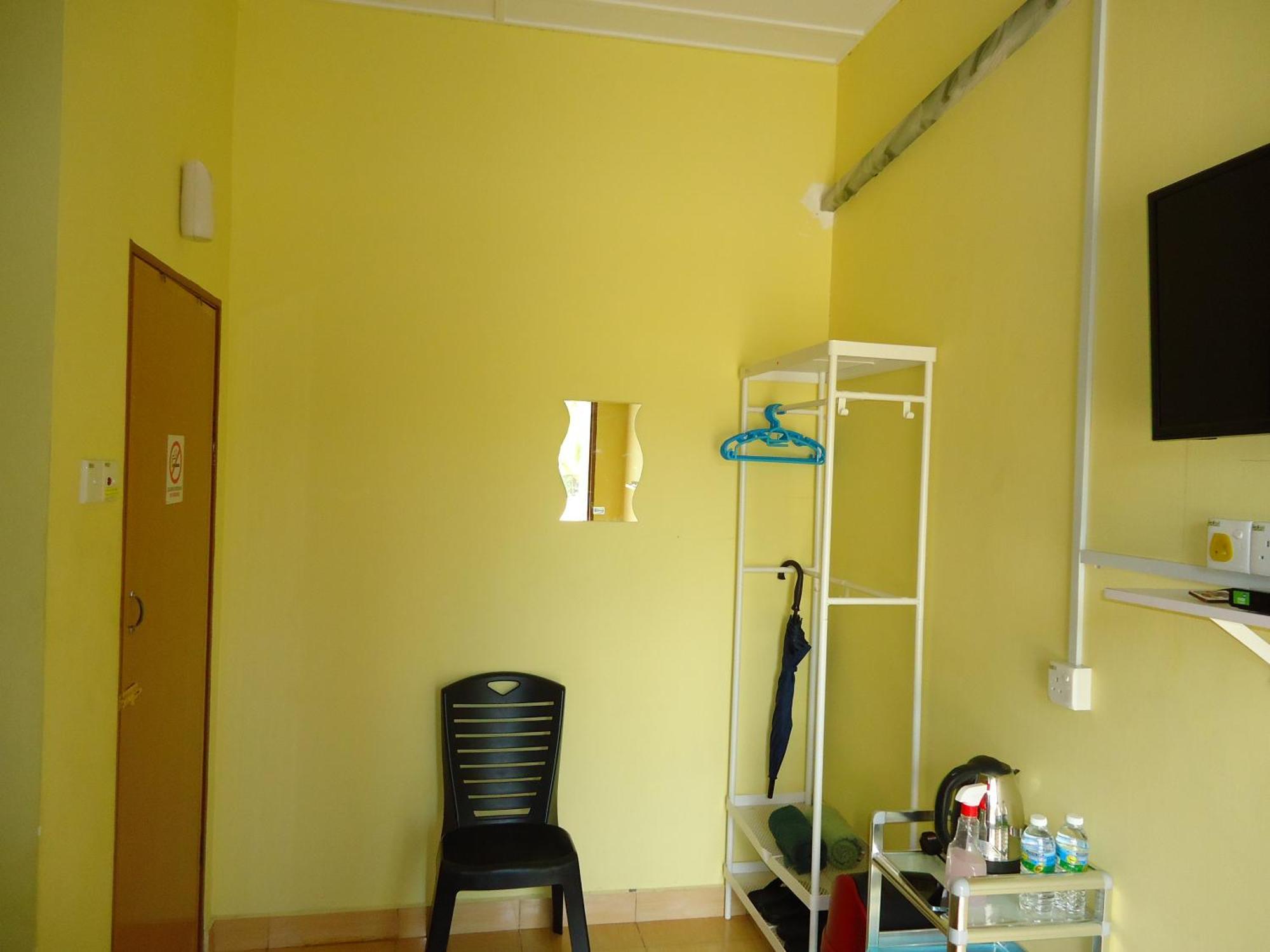 D'Pinggir Guest Room Kuala Tahan Eksteriør bilde